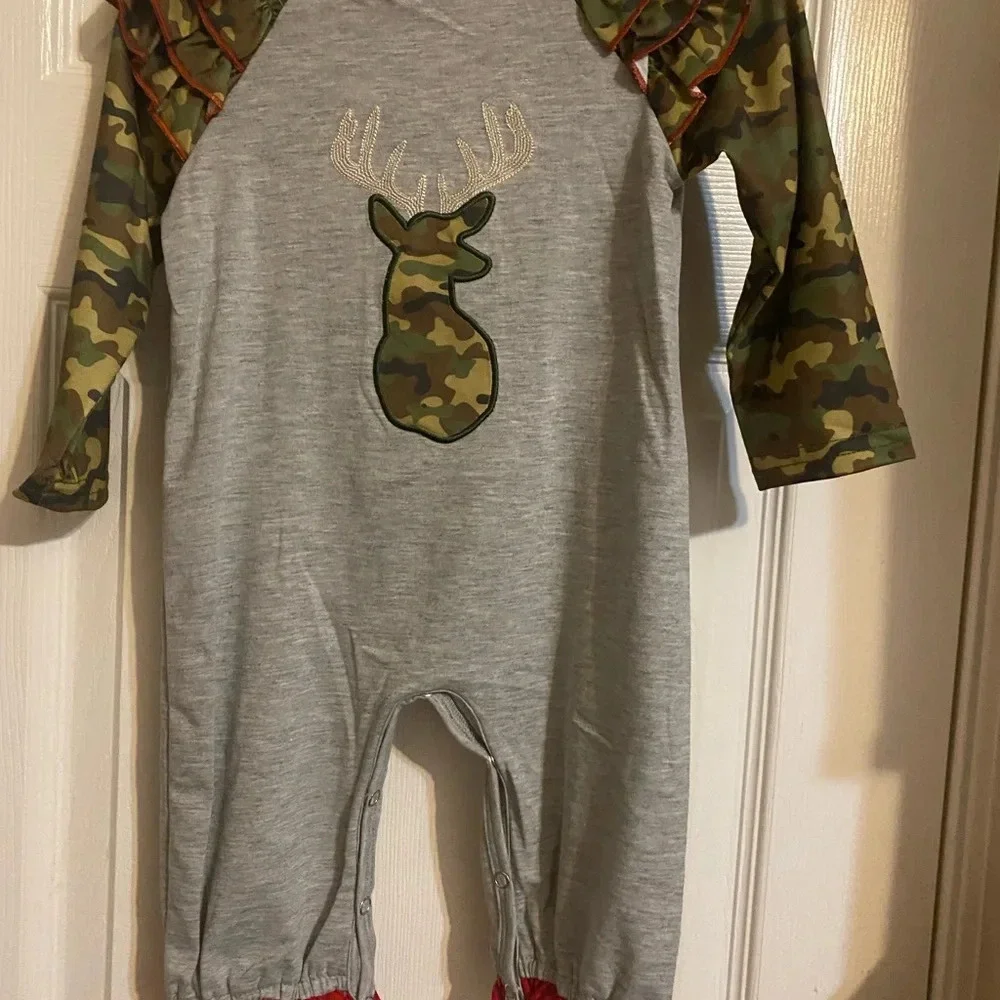 New Girls Camo Deer Romper - Picture 4 of 9